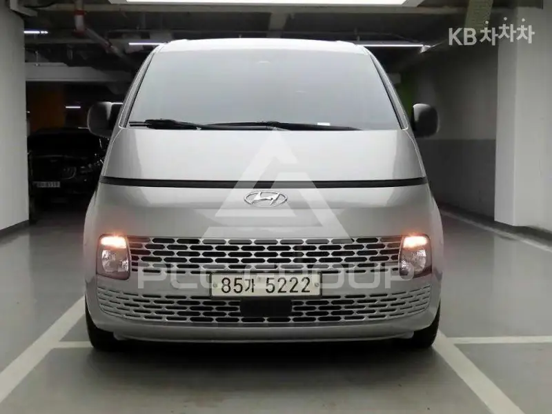 2021 Hyundai Staria