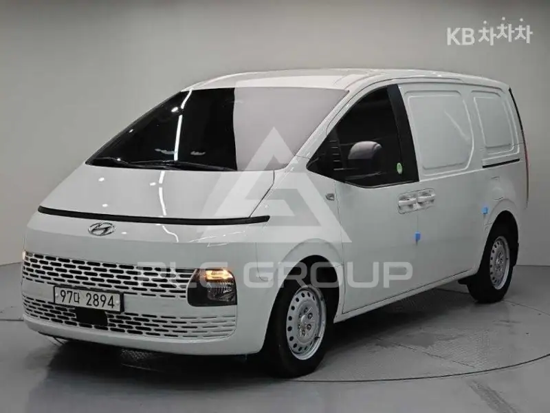 2021 Hyundai Staria