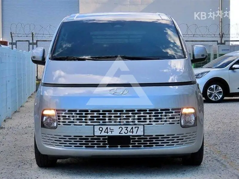 2021 Hyundai Staria