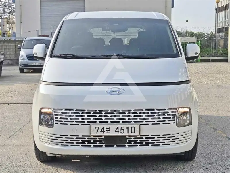 2021 Hyundai Staria