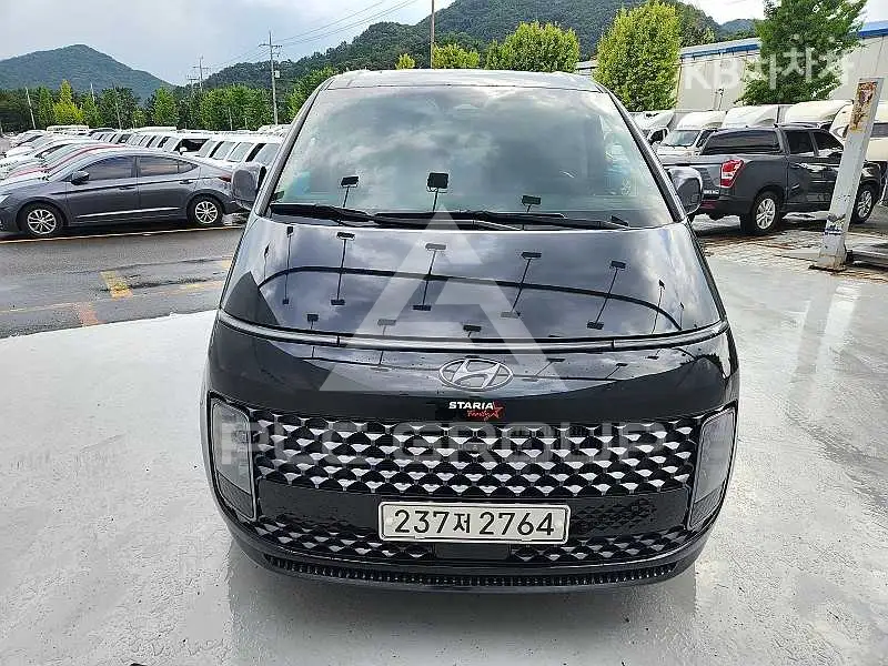 2021 Hyundai Staria