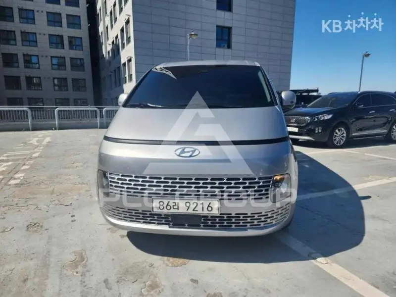 2021 Hyundai Staria