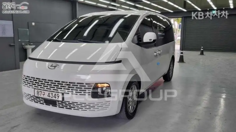 2021 Hyundai Staria