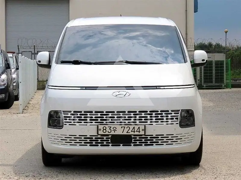 2021 Hyundai Staria