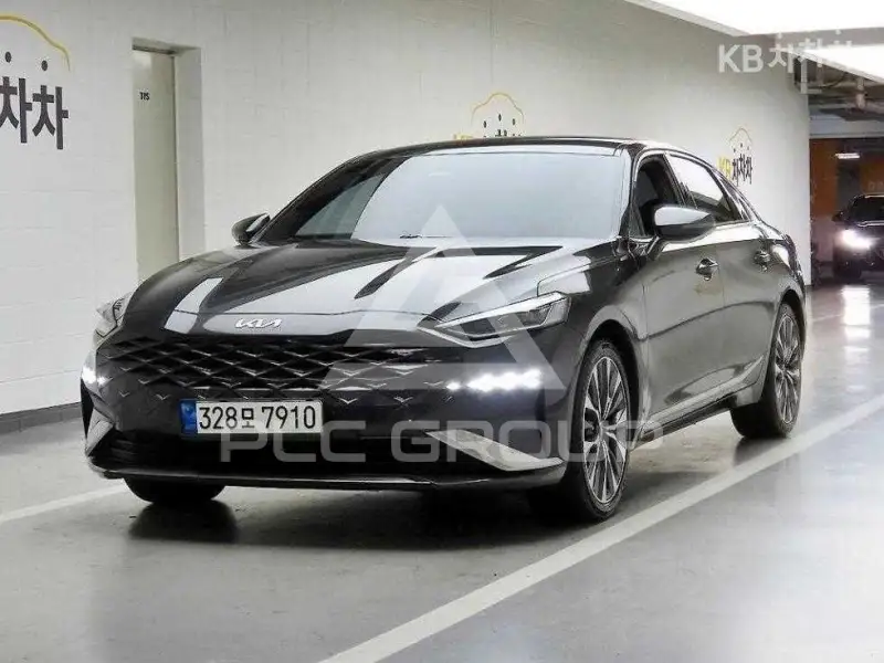 2021 KIA K8