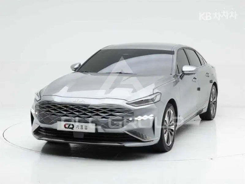 2021 KIA K8