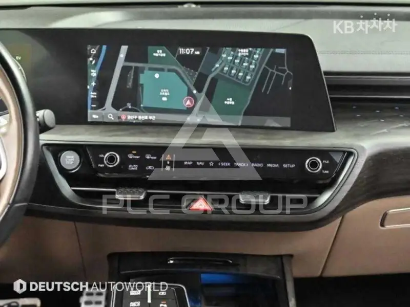 2021 KIA K8
