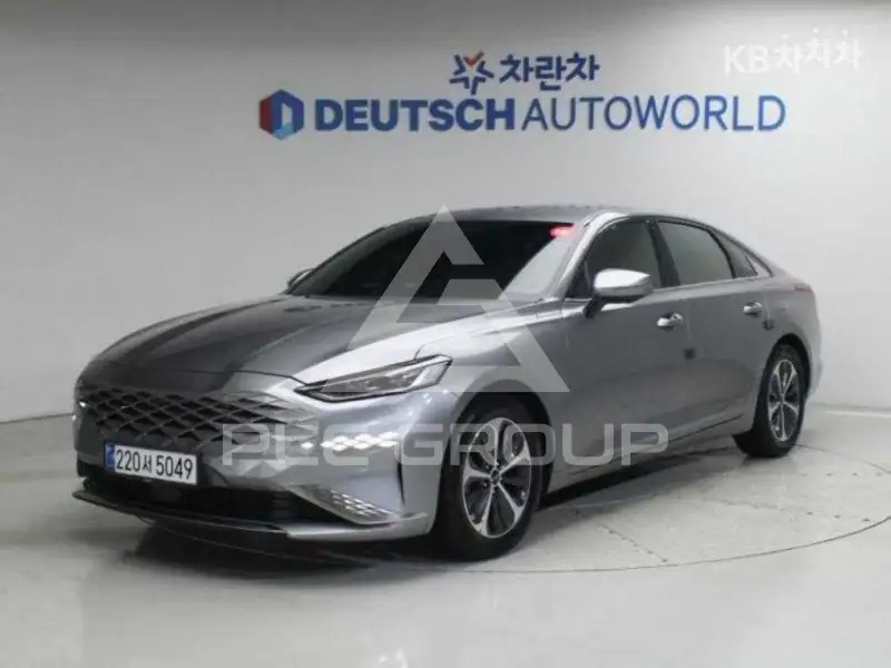 2021 KIA K8