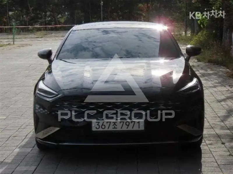 2021 KIA K8