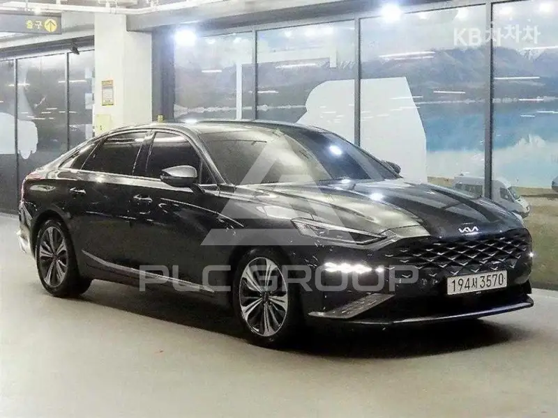 2021 KIA K8