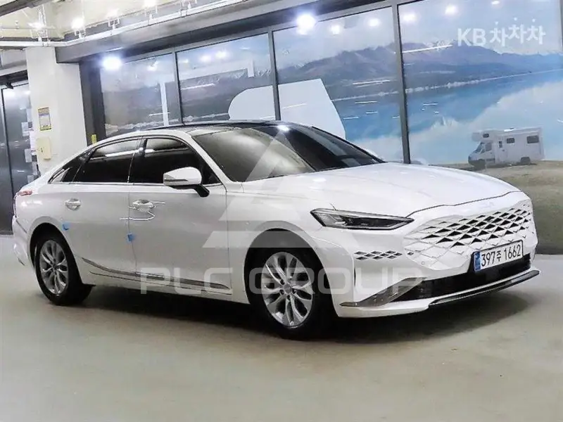 2021 KIA K8