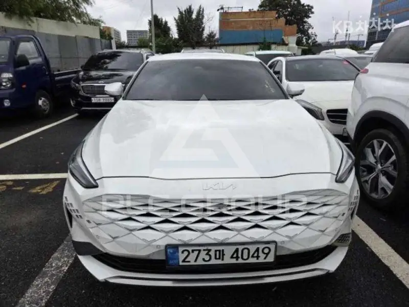 2021 KIA K8