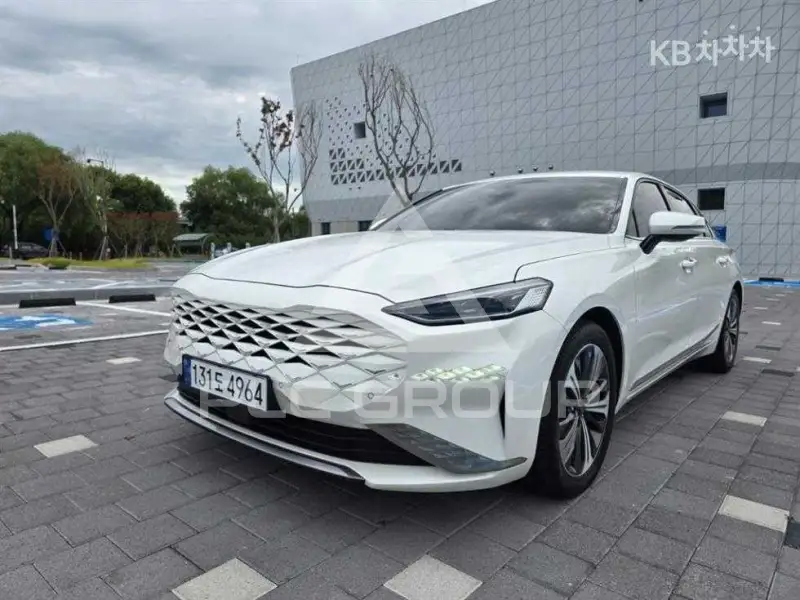 2021 KIA K8
