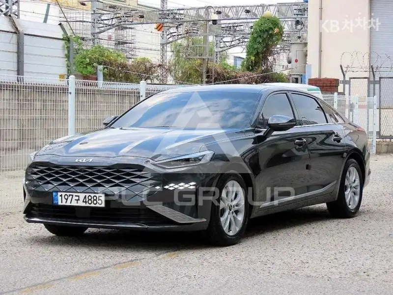 2021 KIA K8