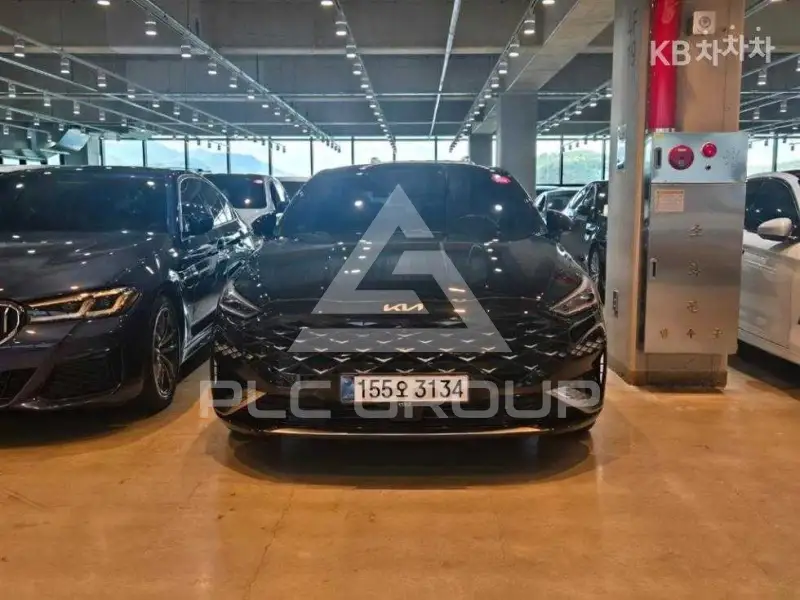 2021 KIA K8