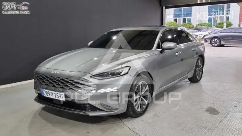 2021 KIA K8