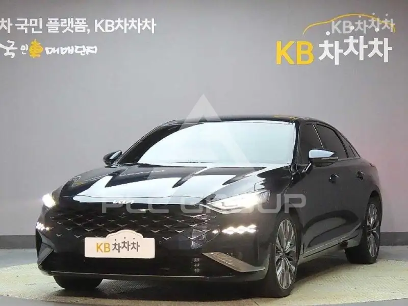 2021 KIA K8