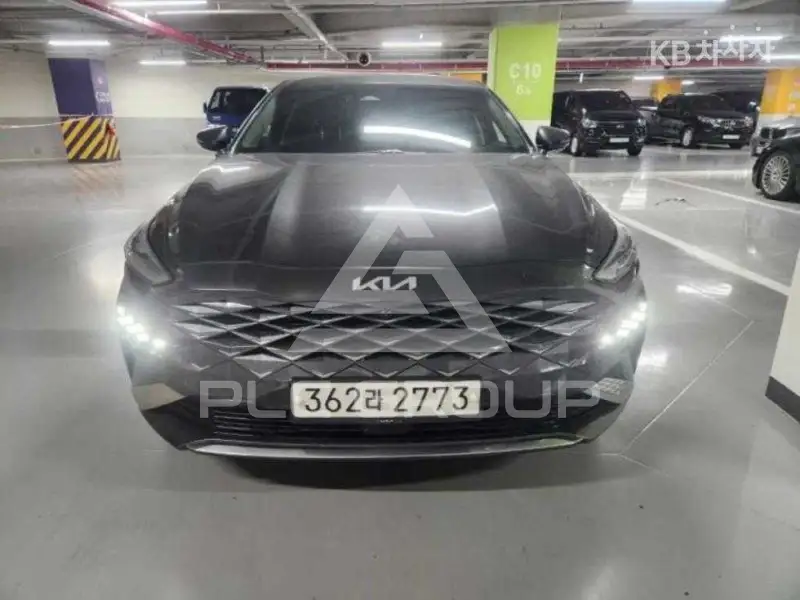 2021 KIA K8