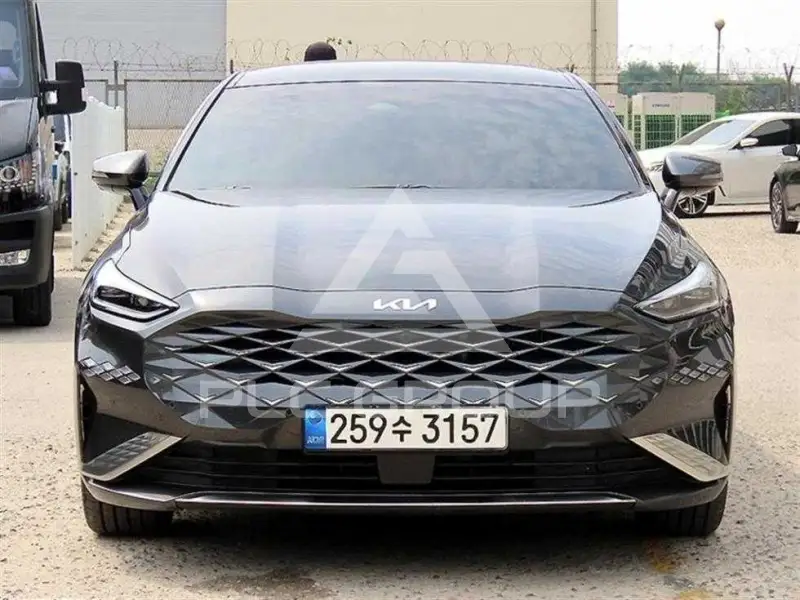 2021 KIA K8