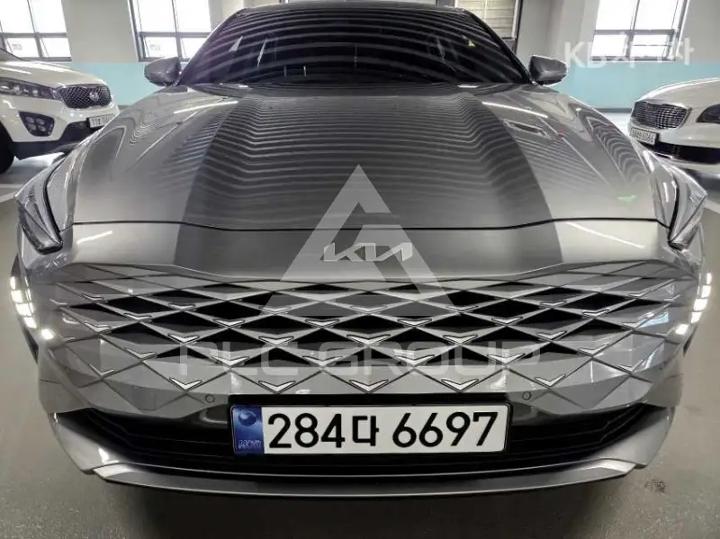2021 KIA K8