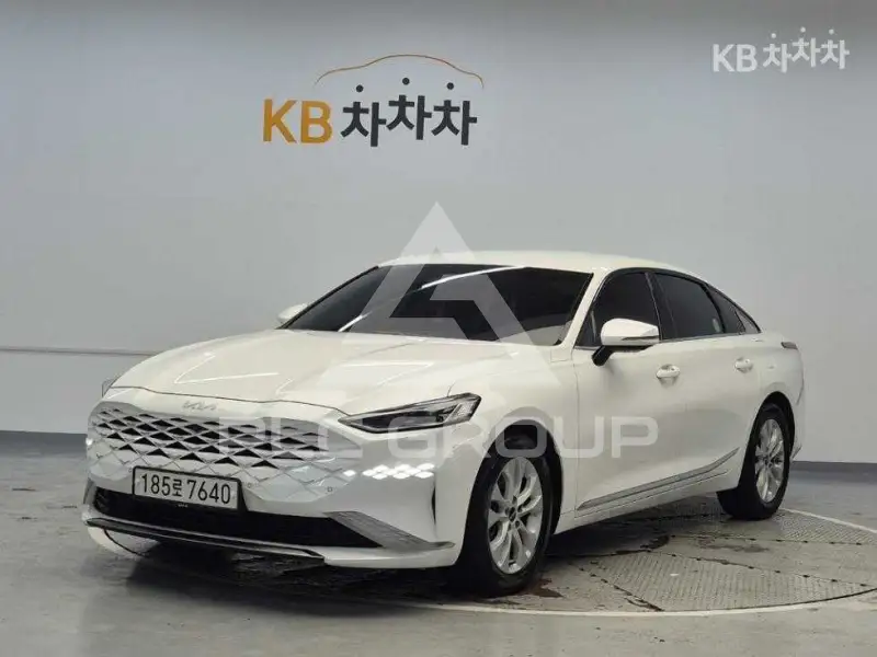 2021 KIA K8