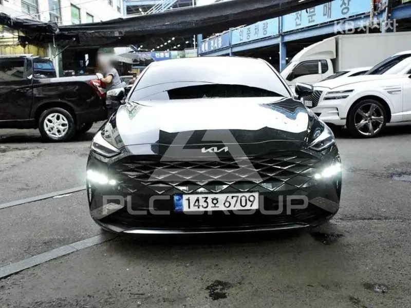 2021 KIA K8
