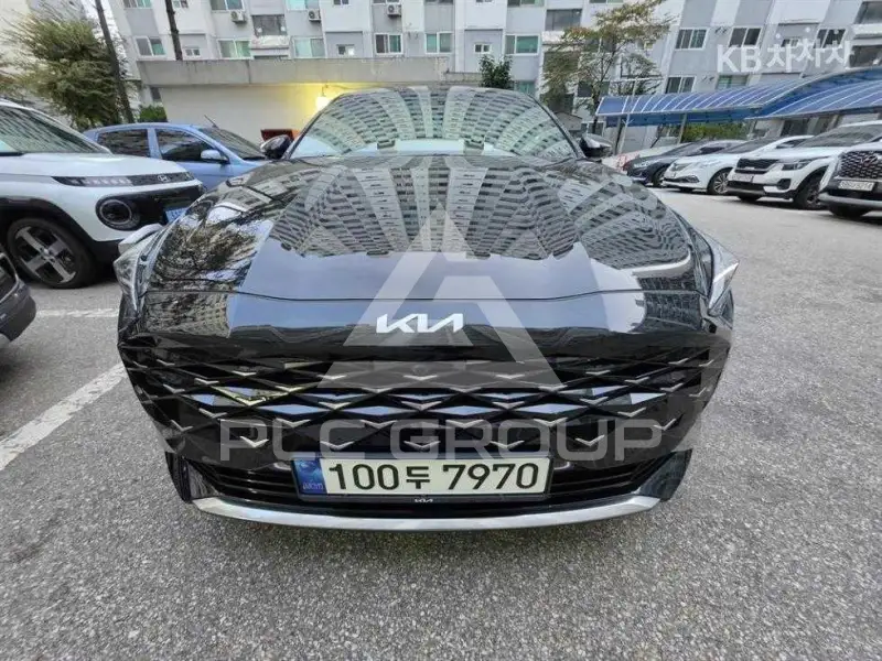 2021 KIA K8