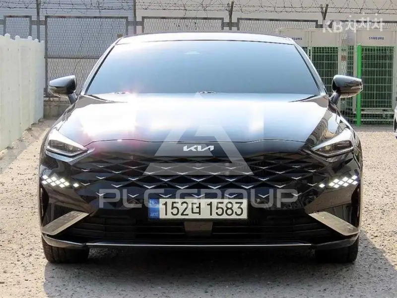 2021 KIA K8
