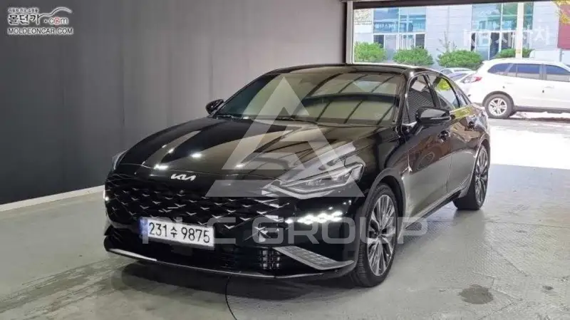 2021 KIA K8
