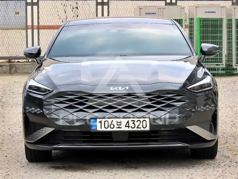2021 KIA K8