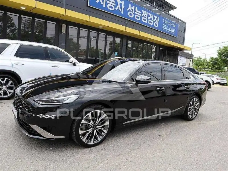 2021 KIA K8