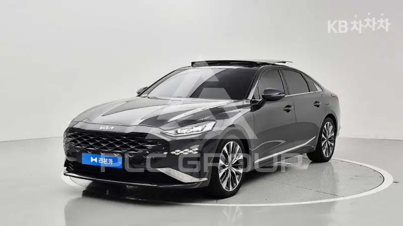 2021 KIA K8