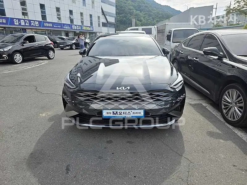 2021 KIA K8