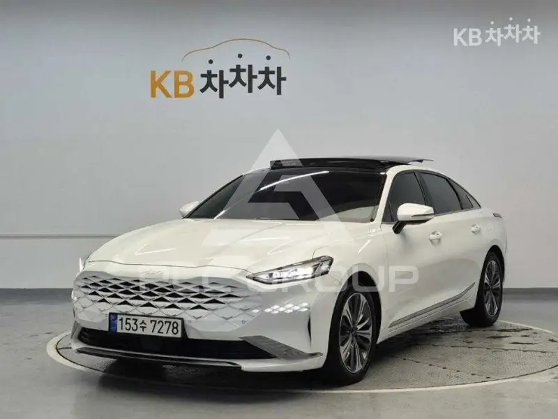 2021 KIA K8