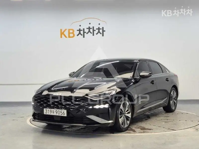 2021 KIA K8