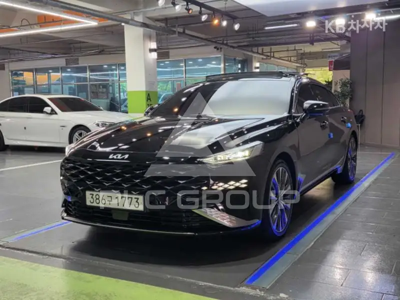 2021 KIA K8