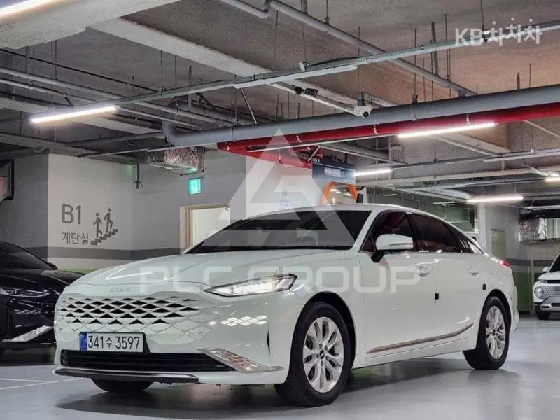 2021 KIA K8