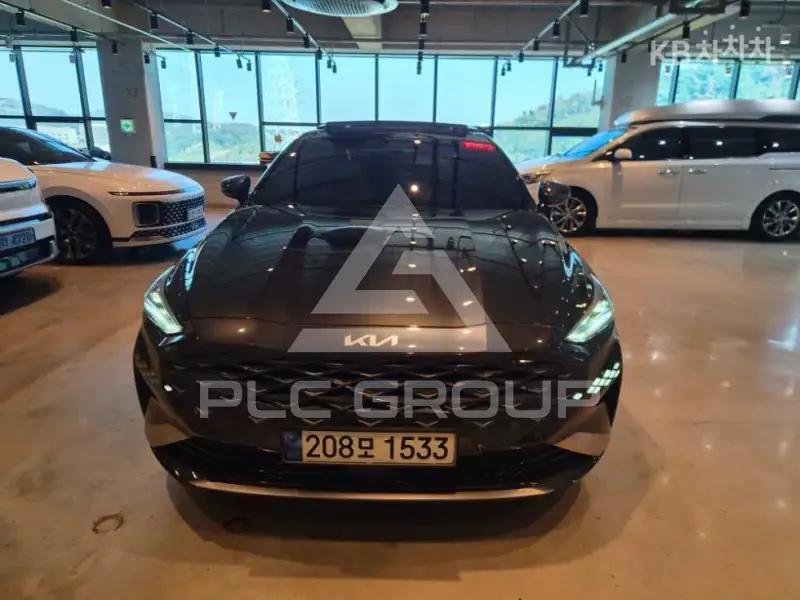 2021 KIA K8