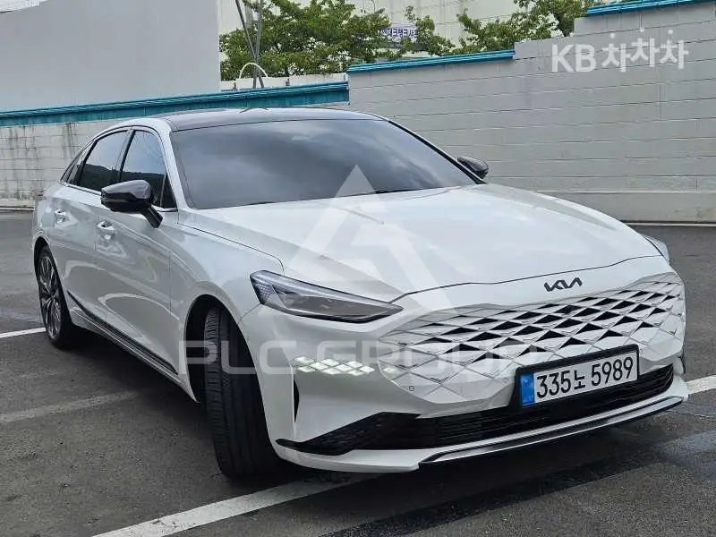 2021 KIA K8