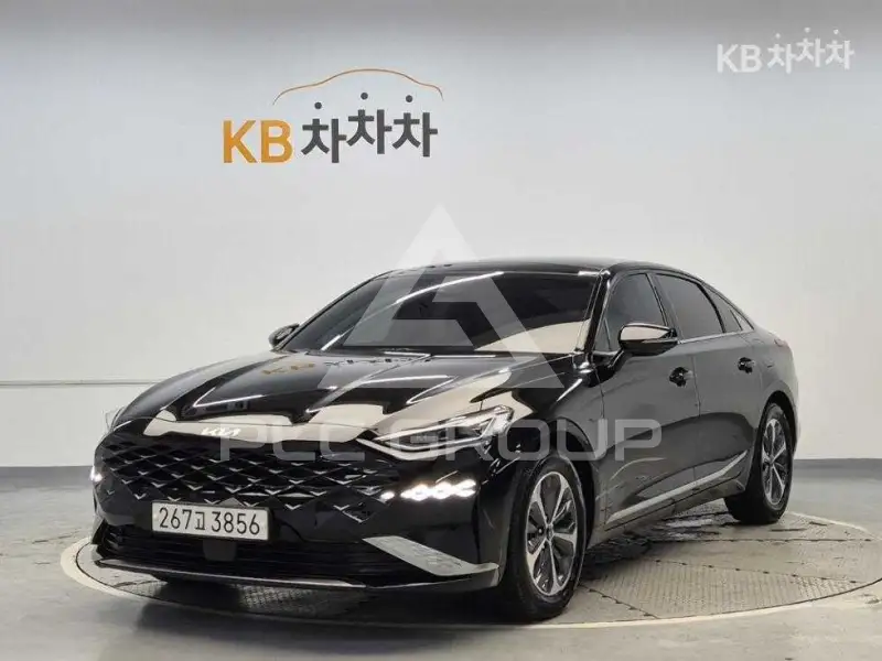 2021 KIA K8
