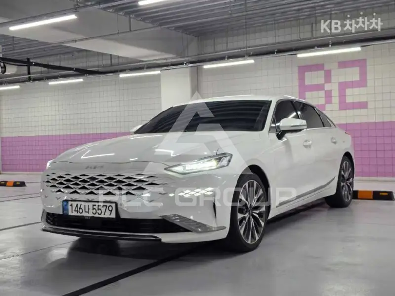 2021 KIA K8