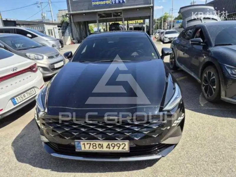 2021 KIA K8