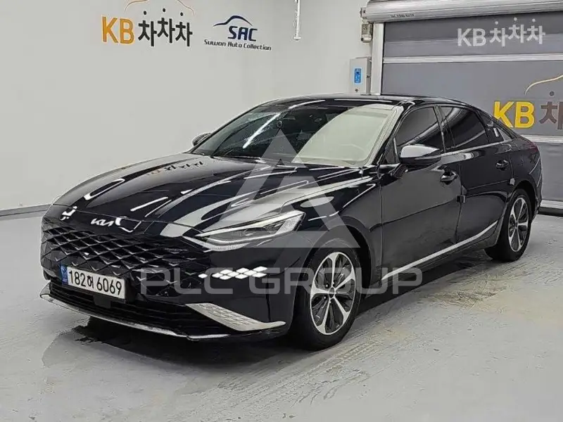 2021 KIA K8