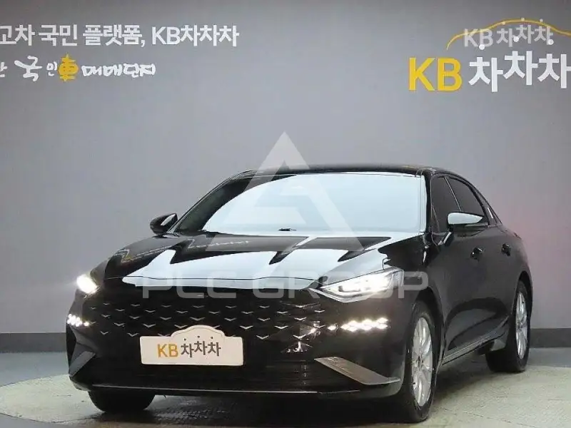 2021 KIA K8