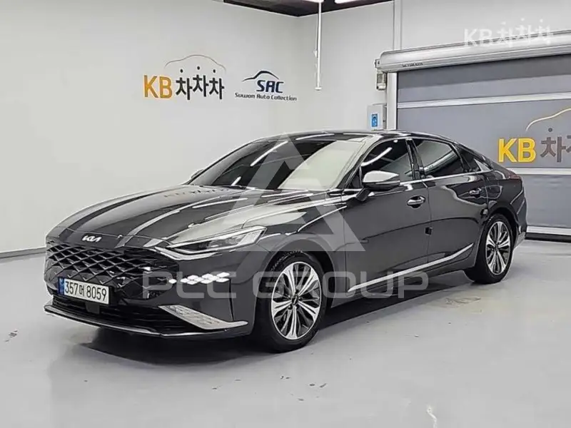 2021 KIA K8