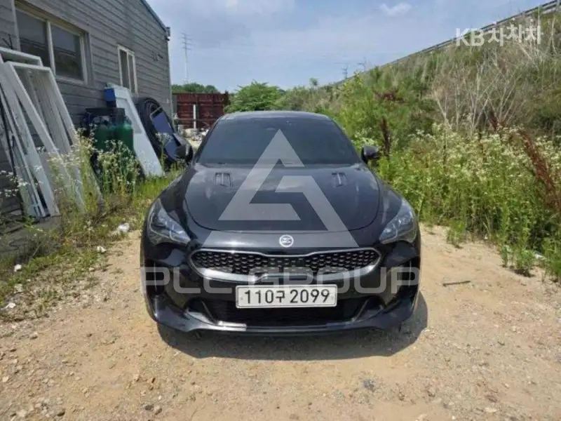 2021 KIA Stinger