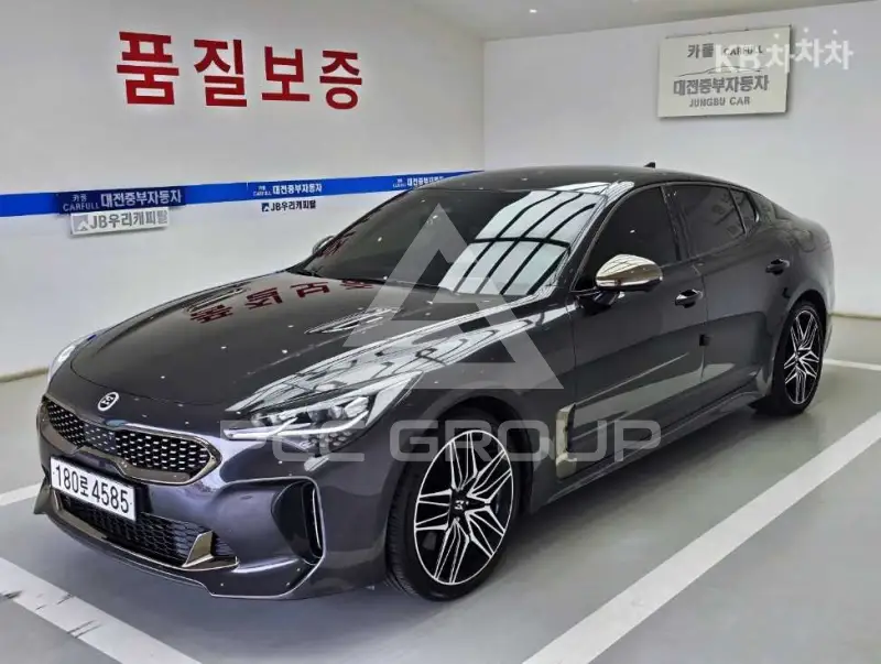 2021 KIA Stinger