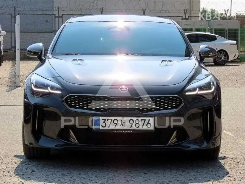 2021 KIA Stinger