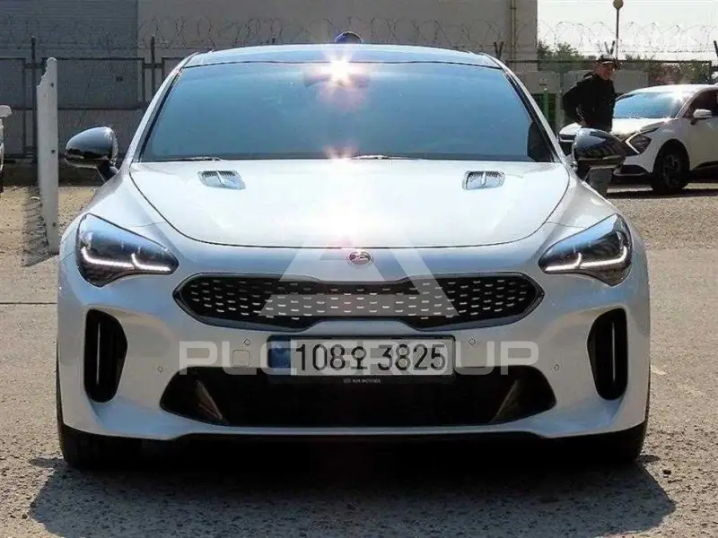 2021 KIA Stinger