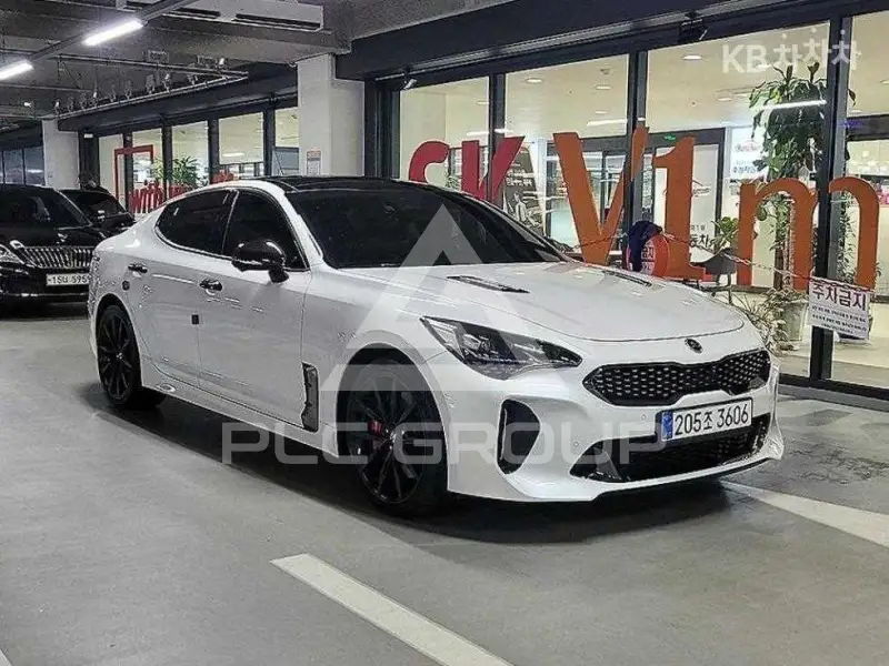 2021 KIA Stinger
